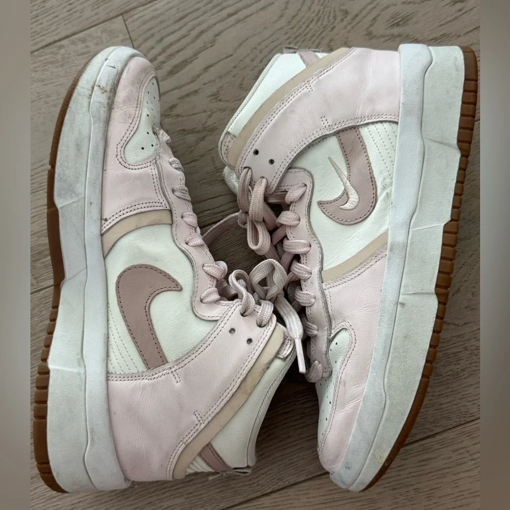 Nike Dunk High Rebel sneakers in sail/pink oxford size 9